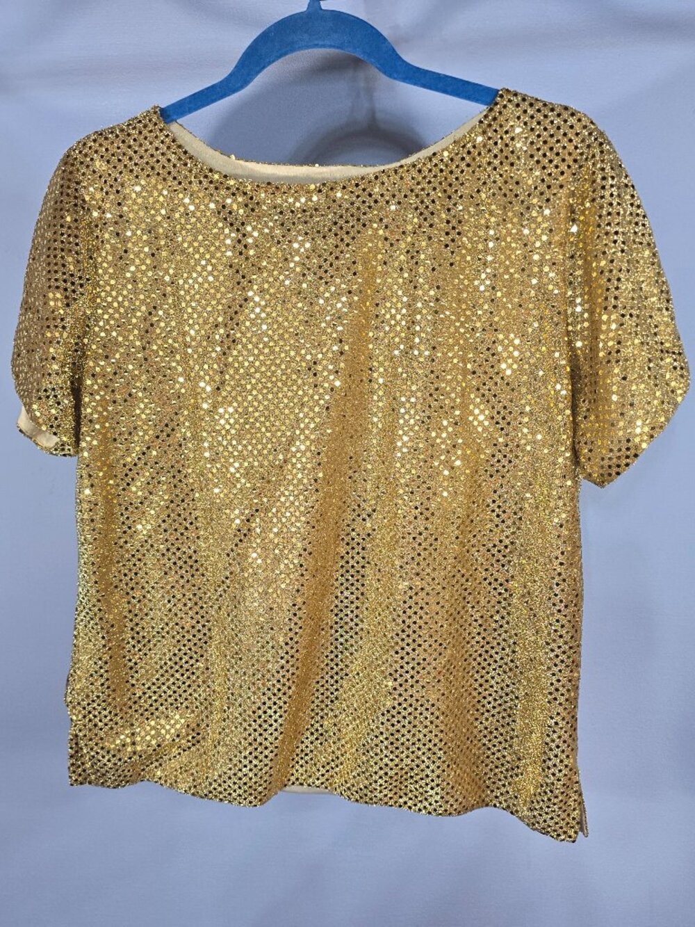 CHRiSTiNE THoMSoN Modern Pullover Gold Sequined Lined Top Size M (QQ-24)